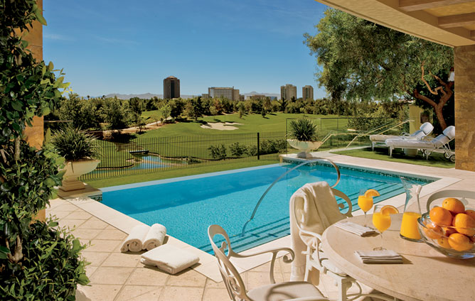  Lạc vào biệt thự sang trọng của Steve Wynn