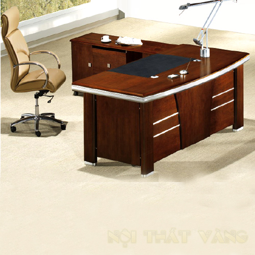 Bàn lãnh đạo DTV13