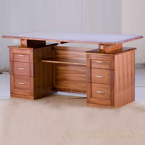 Bàn lãnh đạo DTV17