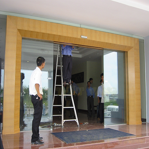 Ốp cột gỗ veneer OVNRC009